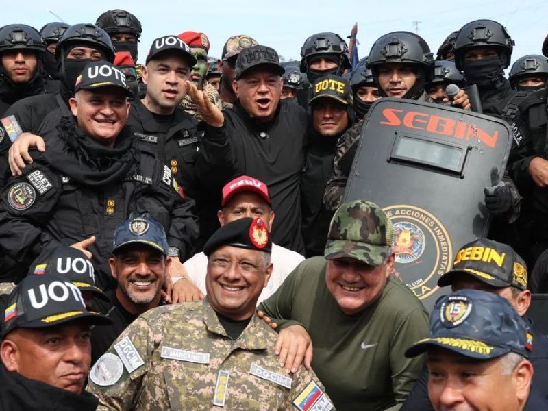 Gobierno se anticipa a posibles protestas el 10-E con amenazas de uso desproporcionado de la fuerza, dicen politólogos