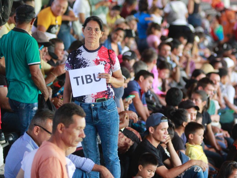 Venezuela atiende a más de 800 colombianos desplazados por conflicto en zona del Catatumbo