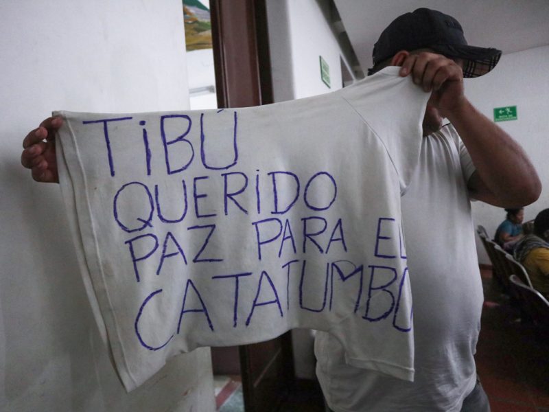 El conflicto entre el ELN y una disidencia de las FARC provoca un éxodo en el Catatumbo