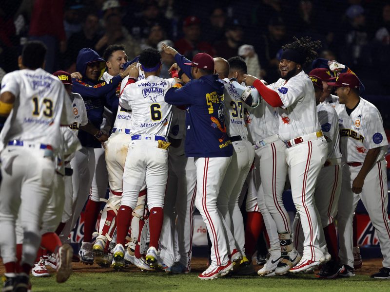 Cardenales se mete en semifinales con un juego sin hits ni carreras