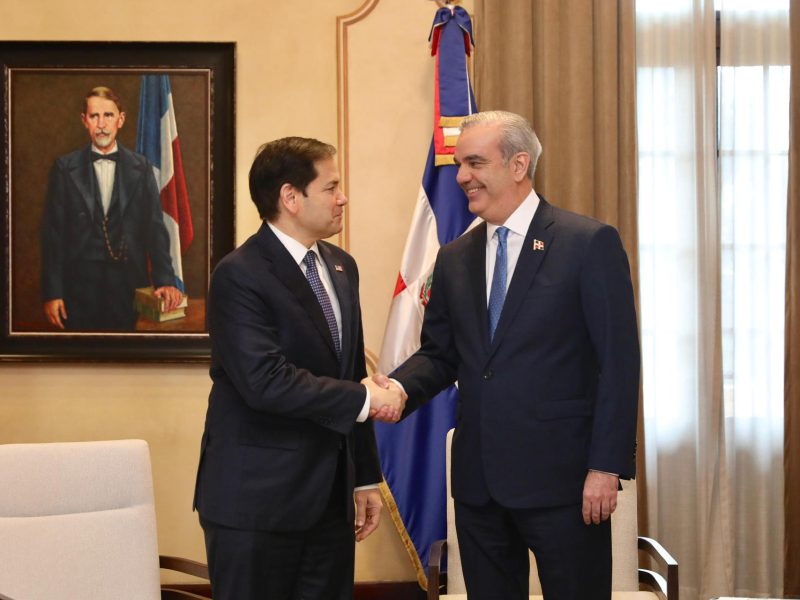 Presidente dominicano y el secretario de Estado de EEUU se reúnen Santo Domingo