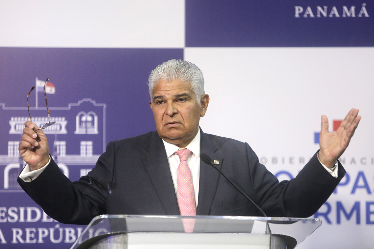 Panamá devolverá a 119 migrantes deportados desde EEUU tras servir como 