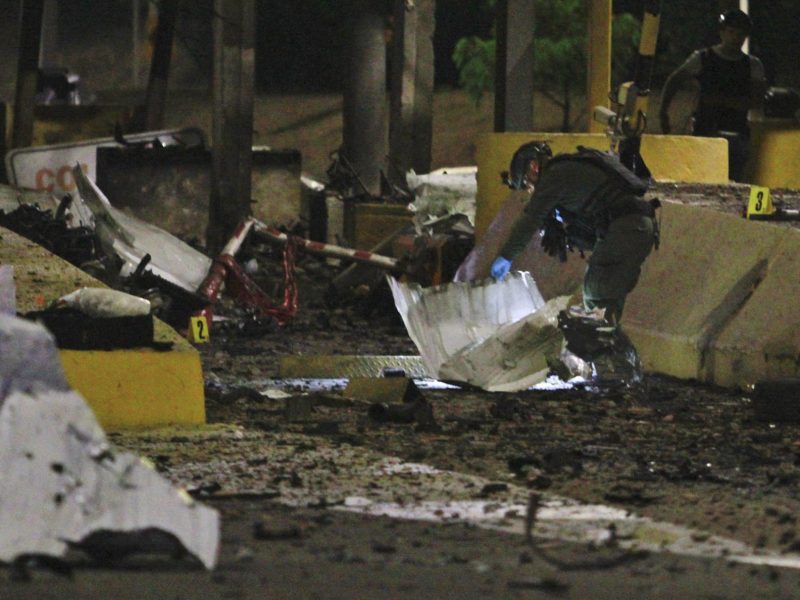 Ataque con explosivos deja cinco heridos y destruye peaje en frontera colombo-venezolana