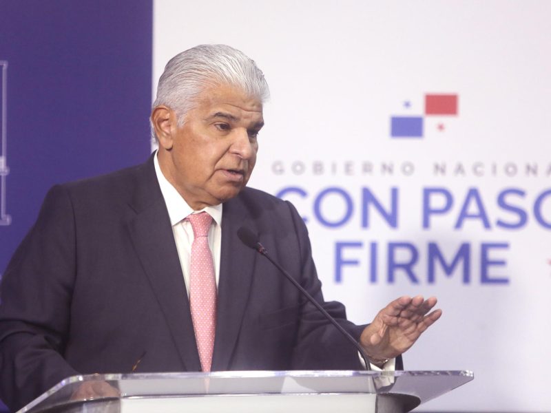 Mulino: Migrantes deportados de EE.UU. en hotel de Panamá es para evitar embotellamiento