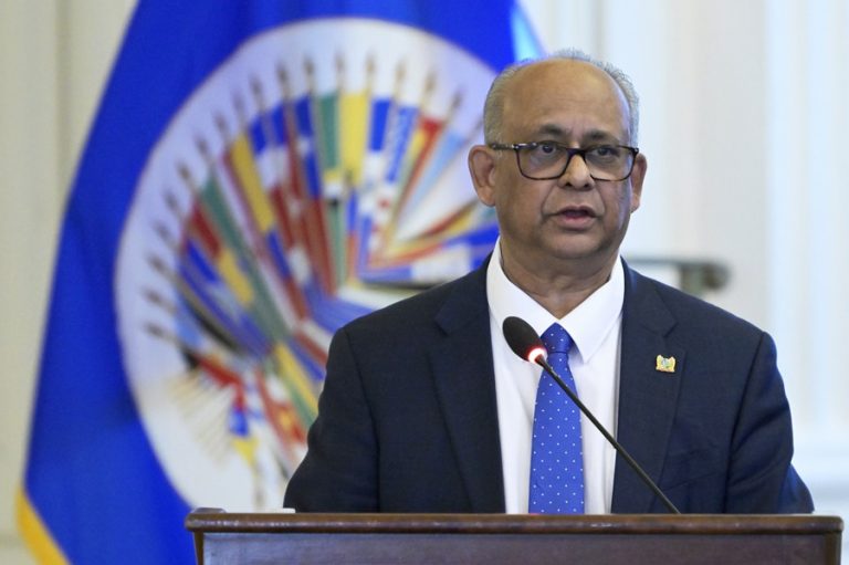 Costa Rica, Ecuador y Dominicana se suman al apoyo al surinamés Ramdin para liderar la OEA