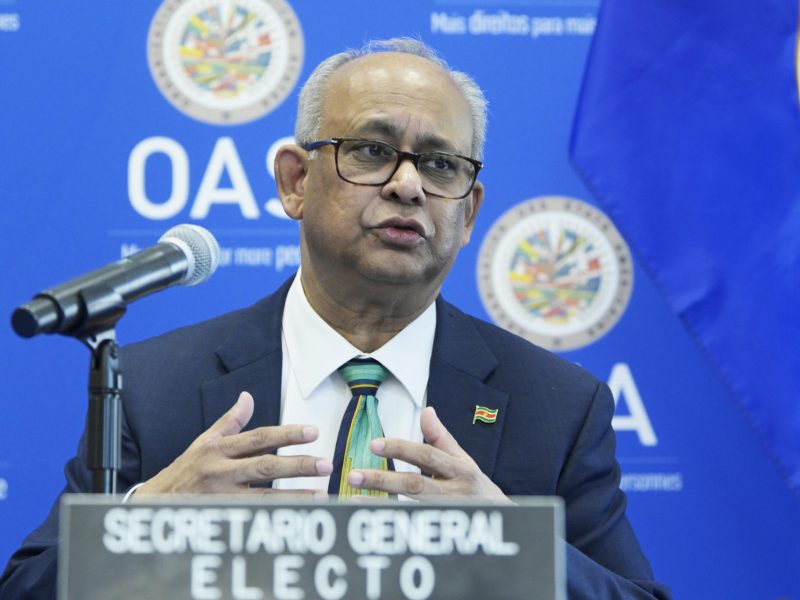 Nuevo secretario general de la OEA evaluará el estatus legal de Venezuela en el organismo