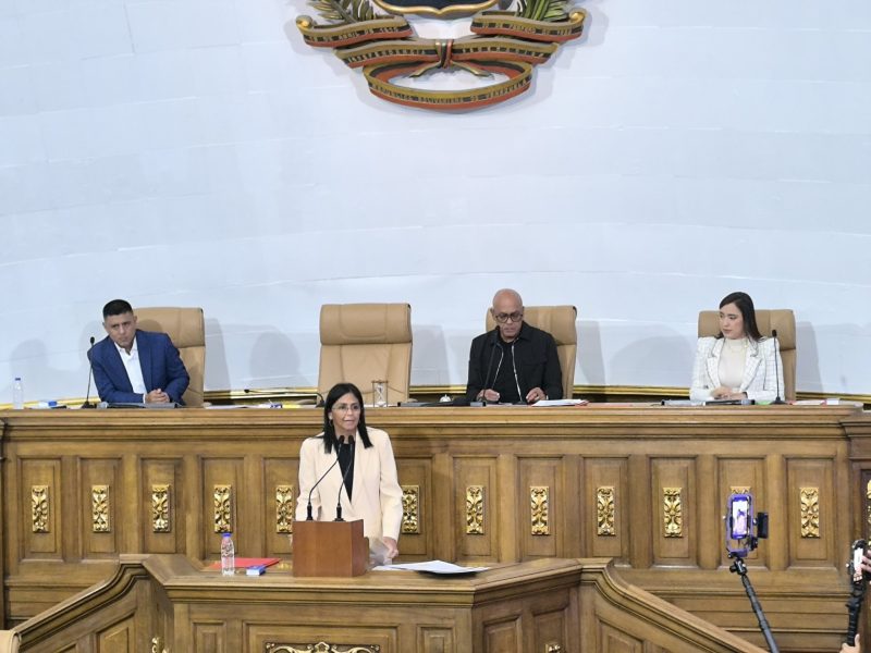 El TSJ declara presidenta encargada a Delcy Rodríguez: ¿transición acordada o continuidad del chavismo? 