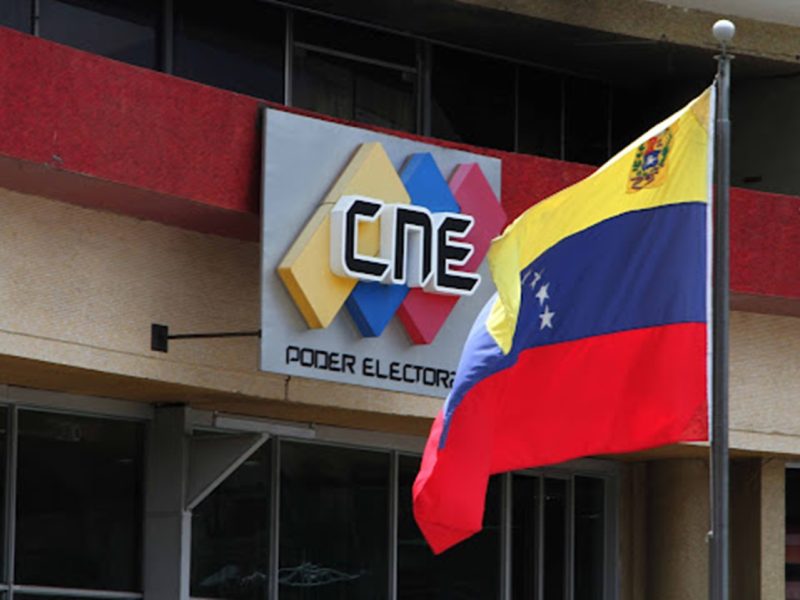 Movimiento Democracia e Inclusión pide en el CNE renuncia de rectores y elecciones en 10 meses