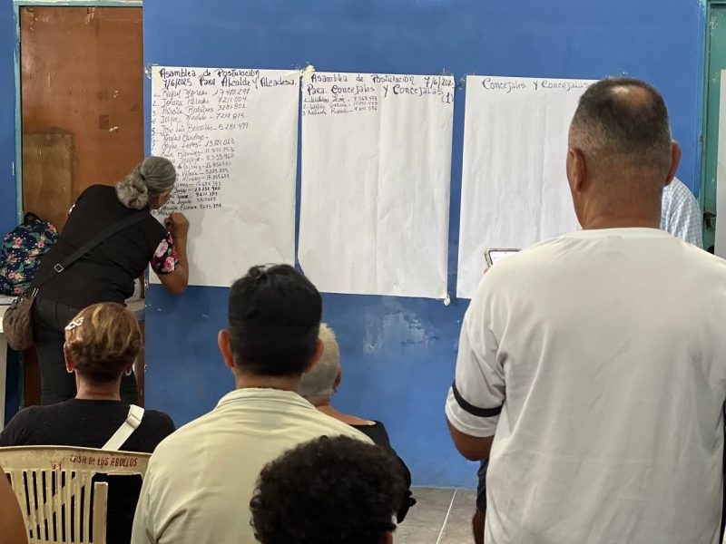 En Caracas, la “línea” fue el apoyo a la reelección de Carmen Meléndez durante las asambleas de base