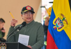 Petro anuncia captura de 17 supuestos integrantes del Tren de Aragua en frontera con Venezuela