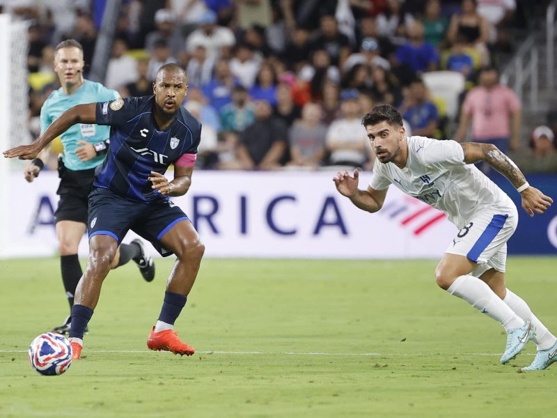 Salomón Rondón, nuevo futbolista del Real Oviedo