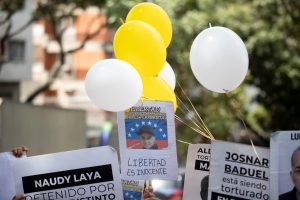 Comienzan excarcelaciones de presos políticos en Tocorón y El Helicoide
