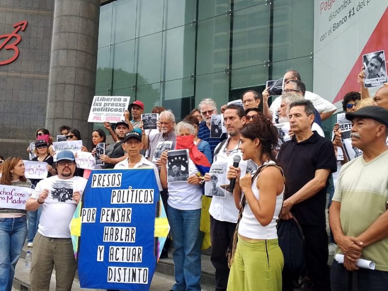 Protestan frente a sede de la ONU en Caracas en solidaridad con madres de presos políticos