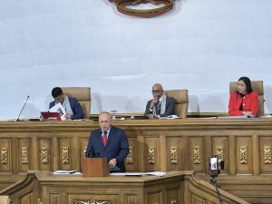 Cabello y Rodriguez niegan en la AN vínculos de Maduro con el narcotráfico, amenazan a la oposición y a la “falsa izquierda”