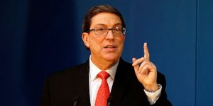 Cuba tilda de "grave peligro" el envío de más buques militares de EE.UU. al mar Caribe