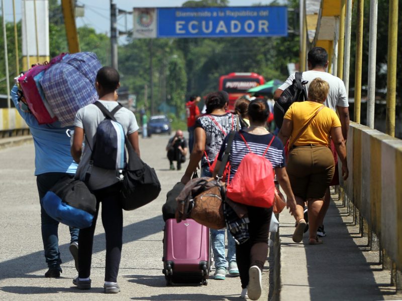 Entra en vigencia visa de transeúnte para venezolanos en Ecuador