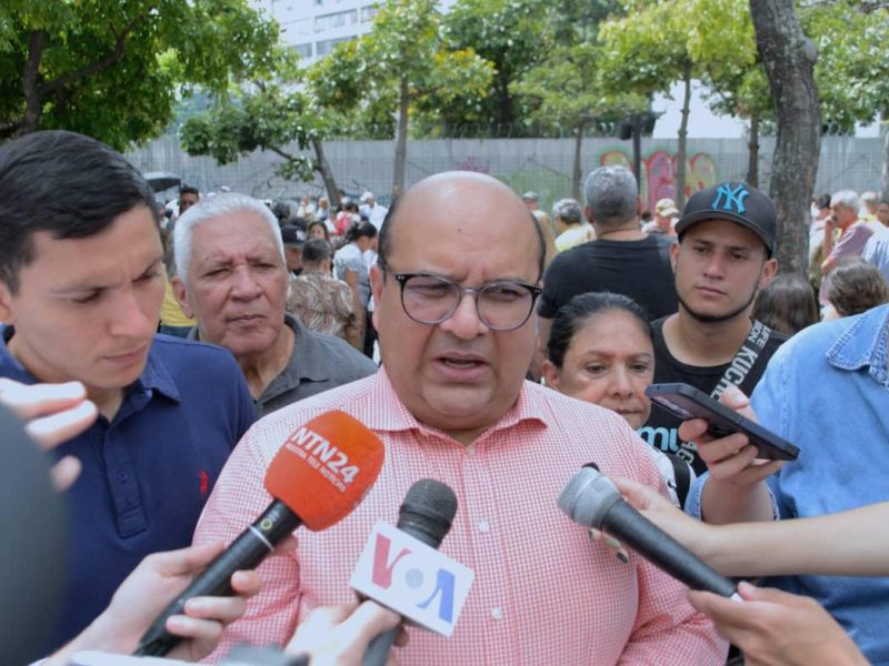 Sntp denuncia traslado de Roland Carreño a sitio no conocido