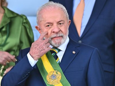 Lula critica presencia militar de EEUU en el Caribe durante cumbre de los Brics