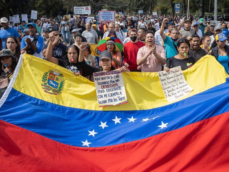 Sntp pide liberación de más de 15 dirigentes sindicales y 100 trabajadores petroleros presos