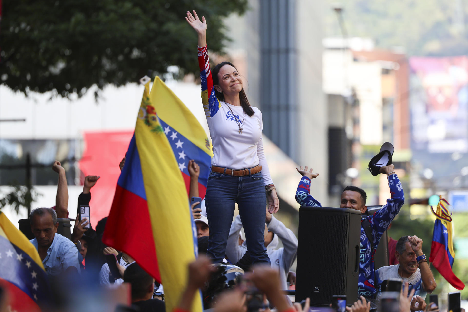 Machado agradece al Senado colombiano por designación al Cartel de los Soles