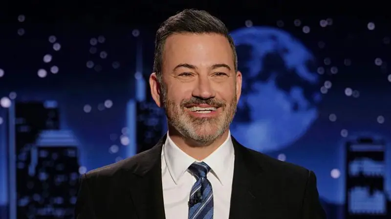 Quién es Jimmy Kimmel y qué dijo sobre el asesinato de Charlie Kirk para que suspendieran su programa de TV