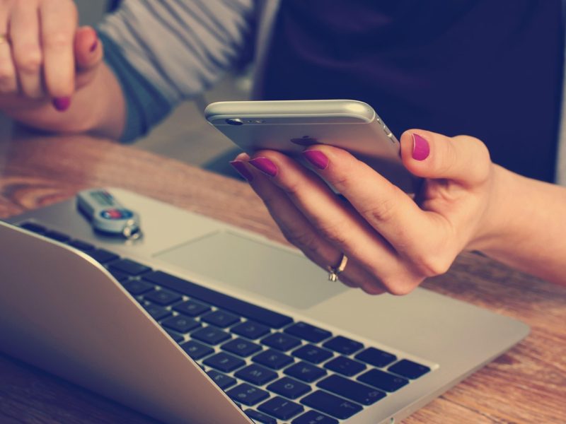 El patriarcado se conecta al WiFi