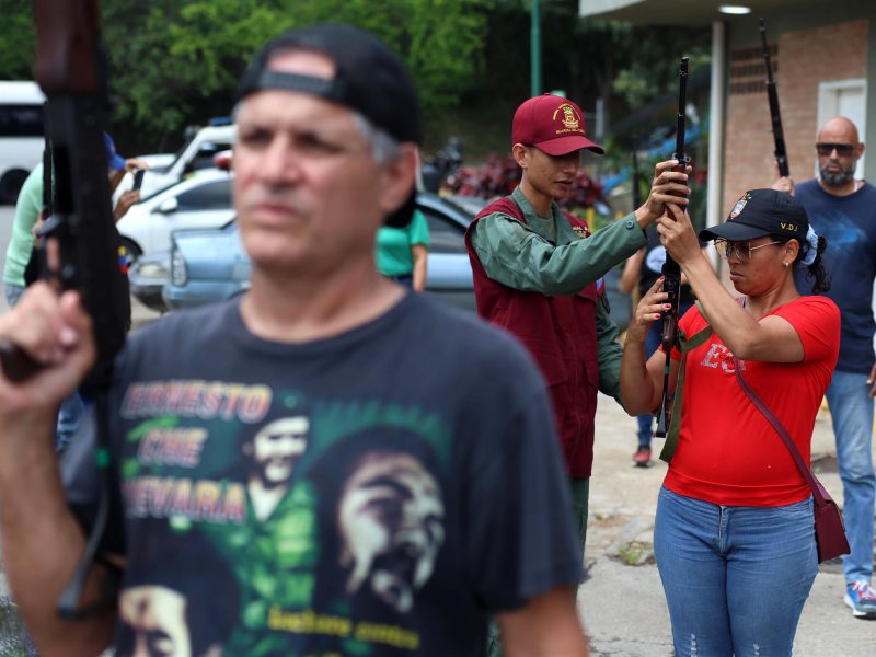 Trump se burla de las milicias ciudadanas en Venezuela: ¡Una amenaza muy seria!