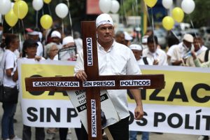 HRW advierte que decenas de presos políticos en Venezuela tienen meses incomunicados