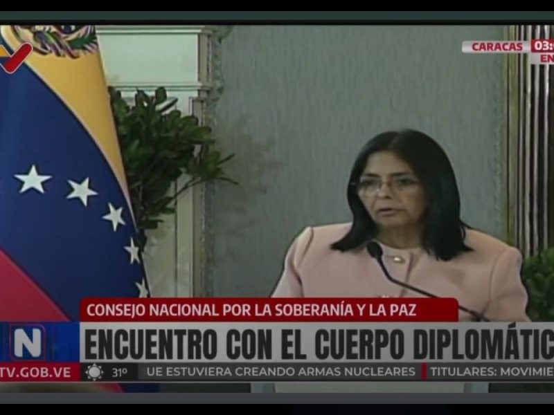 Vicepresidenta dice que Maduro “suscribió” decreto de conmoción externa y que se activará en caso de que Venezuela sea atacada 