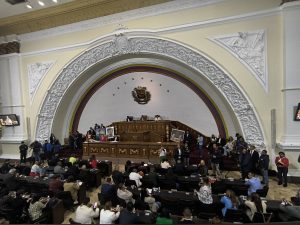 De las elecciones a las tensiones militares de EEUU: las interferencias en la agenda legislativa de la AN