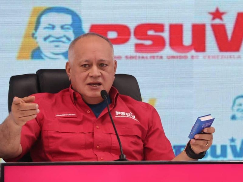 Cabello reitera que quien viole artículo 130 de la Constitución será sancionado con retiro de la nacionalidad