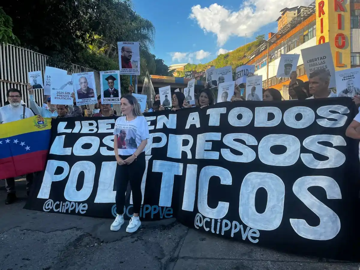Cover image for Excarcelan a 11 presos políticos militares y 3 presas políticas militares: balance de las últimas 24 horas
