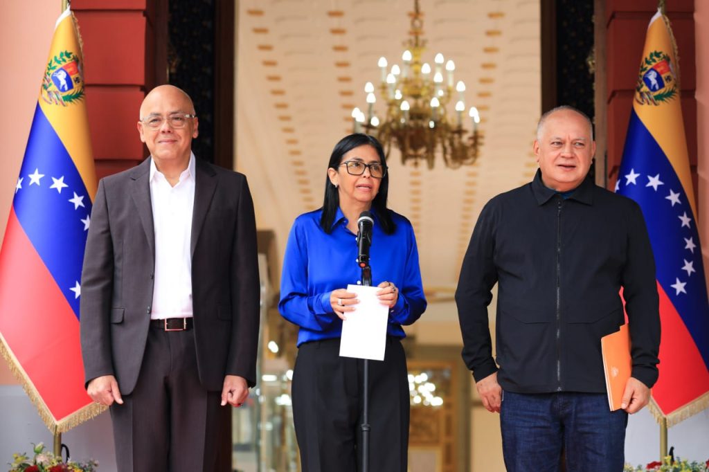 Discurso de la cúpula del chavismo frente al tutelaje de EEUU: Es una narrativa de supervivencia, señalan analistas 