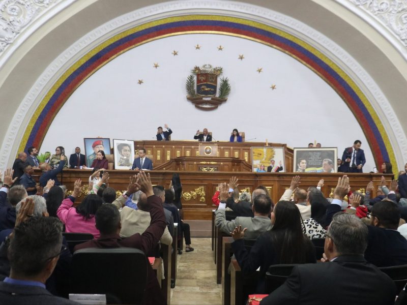 La amnistía “selectiva” del chavismo busca mantener control interno pero presión de EEUU puede ampliarla