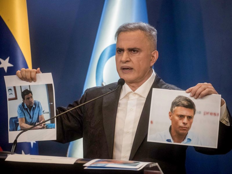 Reacomodo, bajar tensiones por amnistía y tutelaje de EEUU: lo que llevó a la salida de Tarek William Saab