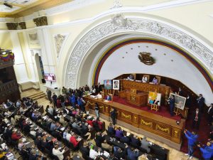 AN aprueba en primera discusión Ley de Minas con el voto salvado del grupo Libertad 