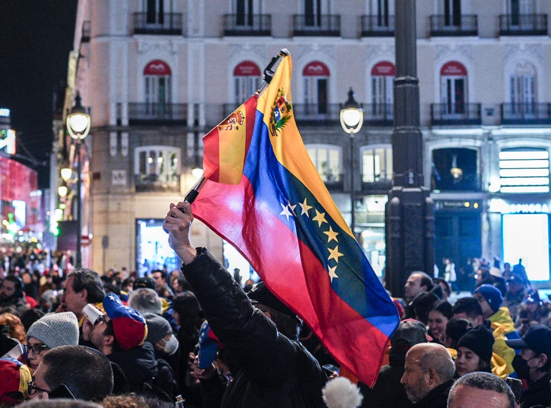 Cover image for España no concederá ni renovará residencia por razones humanitarias a migrantes venezolanos