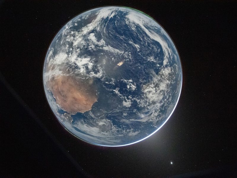 NASA publica primeras fotos de la Tierra logradas por la misión Artemis II rumbo a la Luna