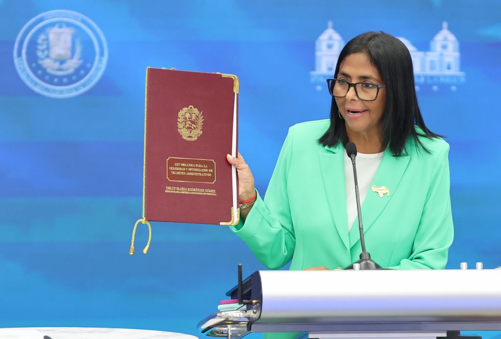 Mensaje de Delcy Rodríguez: carga a Maduro responsabilidad de errores económicos pasados y dibuja una candidatura presidencial 