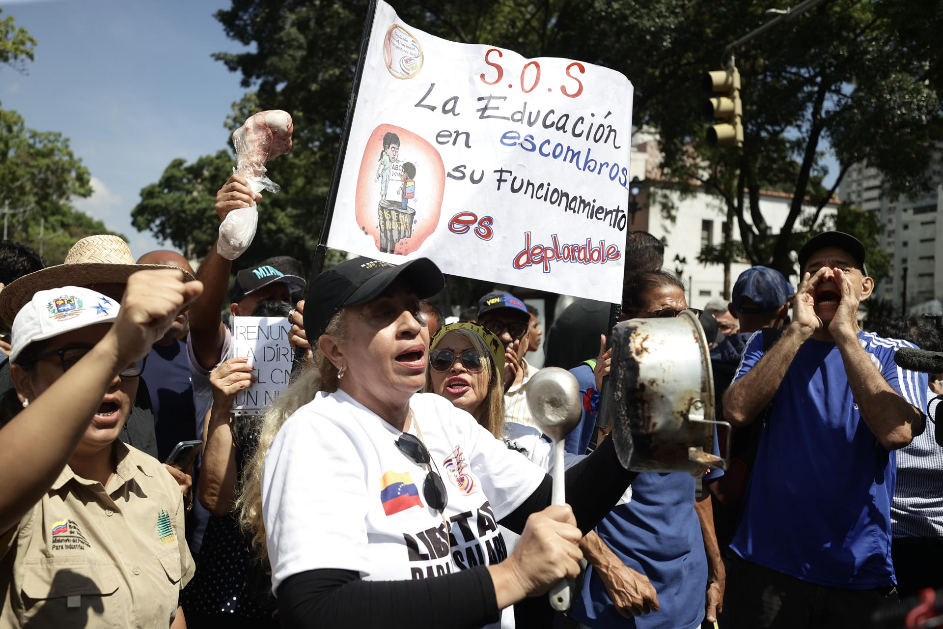 Sindicalistas convocan nuevas movilizaciones para el 3 de julio