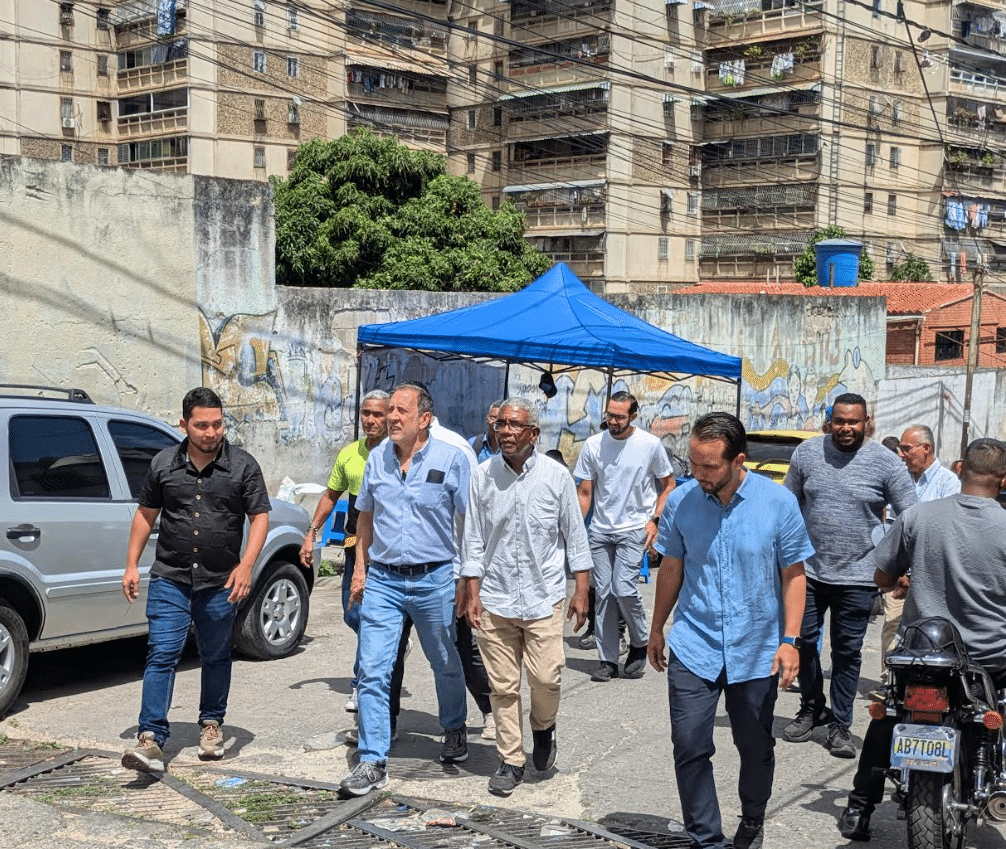 José Guerra retoma actividad política en El Valle y llama a una negociación incluyente