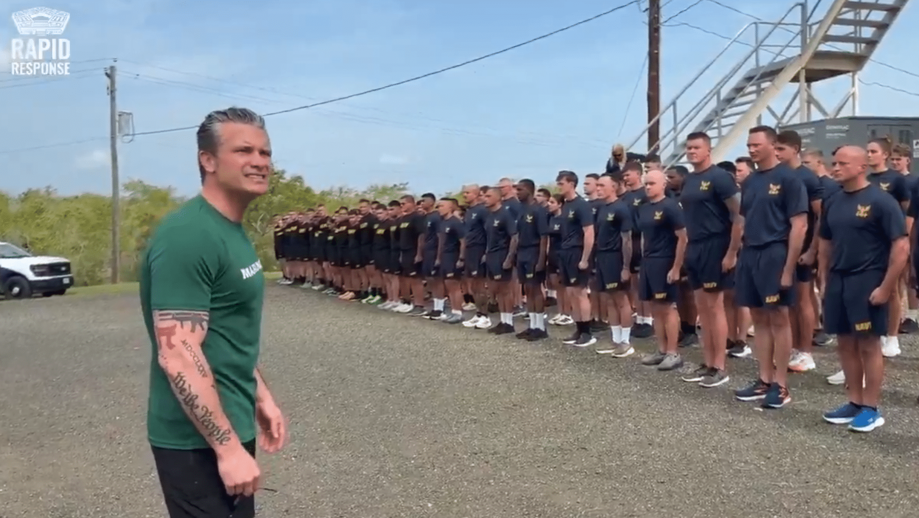 Trump dice que Venezuela "ya es un país feliz" y su secretario de Guerra que "pronto habrá grandes noticias"