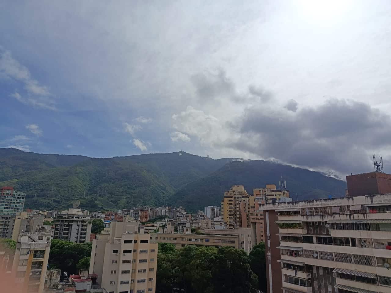 Lluvias persistentes marcarán esta semana en Venezuela por influencia de ondas tropicales