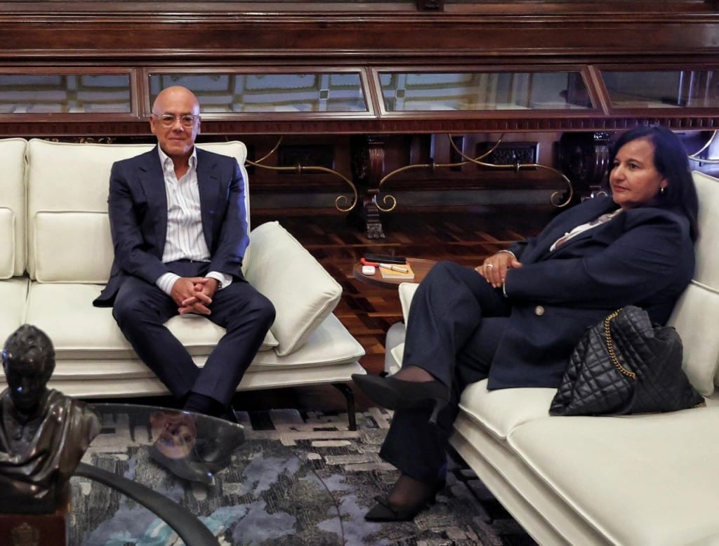 Las reacciones de analistas y políticos al regreso de Dinorah Figuera a Venezuela
