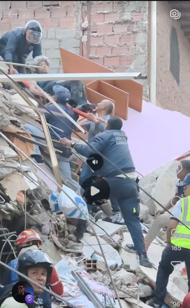 Rescatan a mujer en Las Minas de Baruta