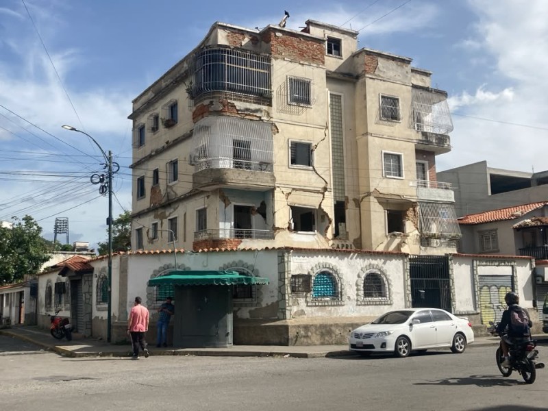 La Gran Caracas luego de los terremotos: afectados edificios residenciales, comerciales y escolares