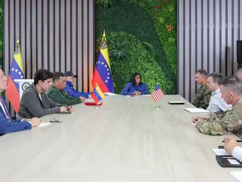 EEUU: Estamos concentrados en ayudar en la emergencia pero la recuperación y la transición democrática siguen en pie