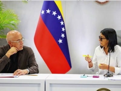 El rodrigato acata orden de reanudar negociaciones políticas: ¿Hacia dónde se está moviendo el chavismo?