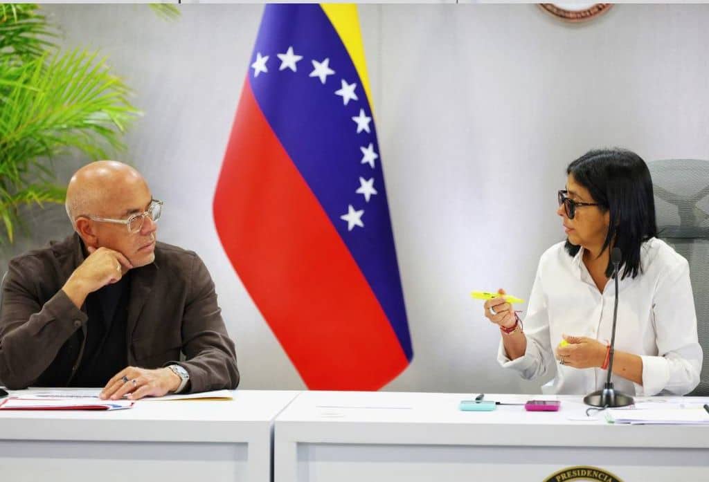 El rodrigato acepta reanudar negociaciones políticas: ¿Hacia dónde se está moviendo el chavismo?
