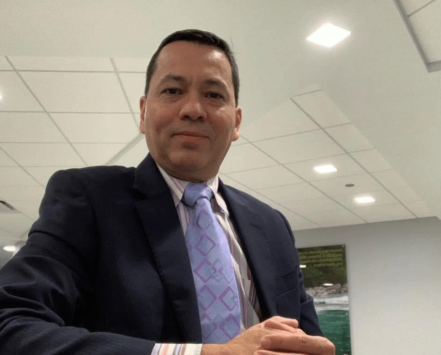 ICE detiene en Miami Beach al periodista venezolano Wilmer Solano